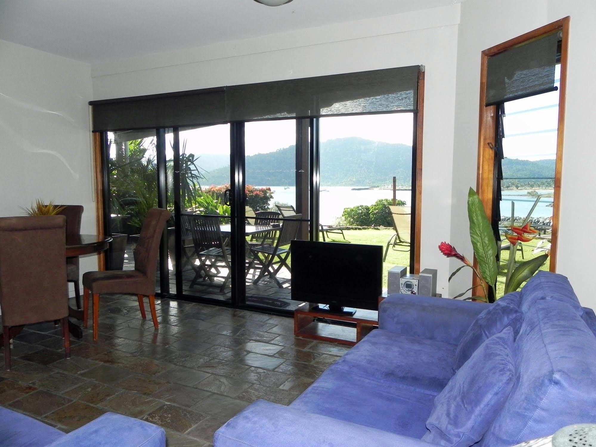Airlie Waterfront Bed & Breakfast Airlie Beach Exterior foto