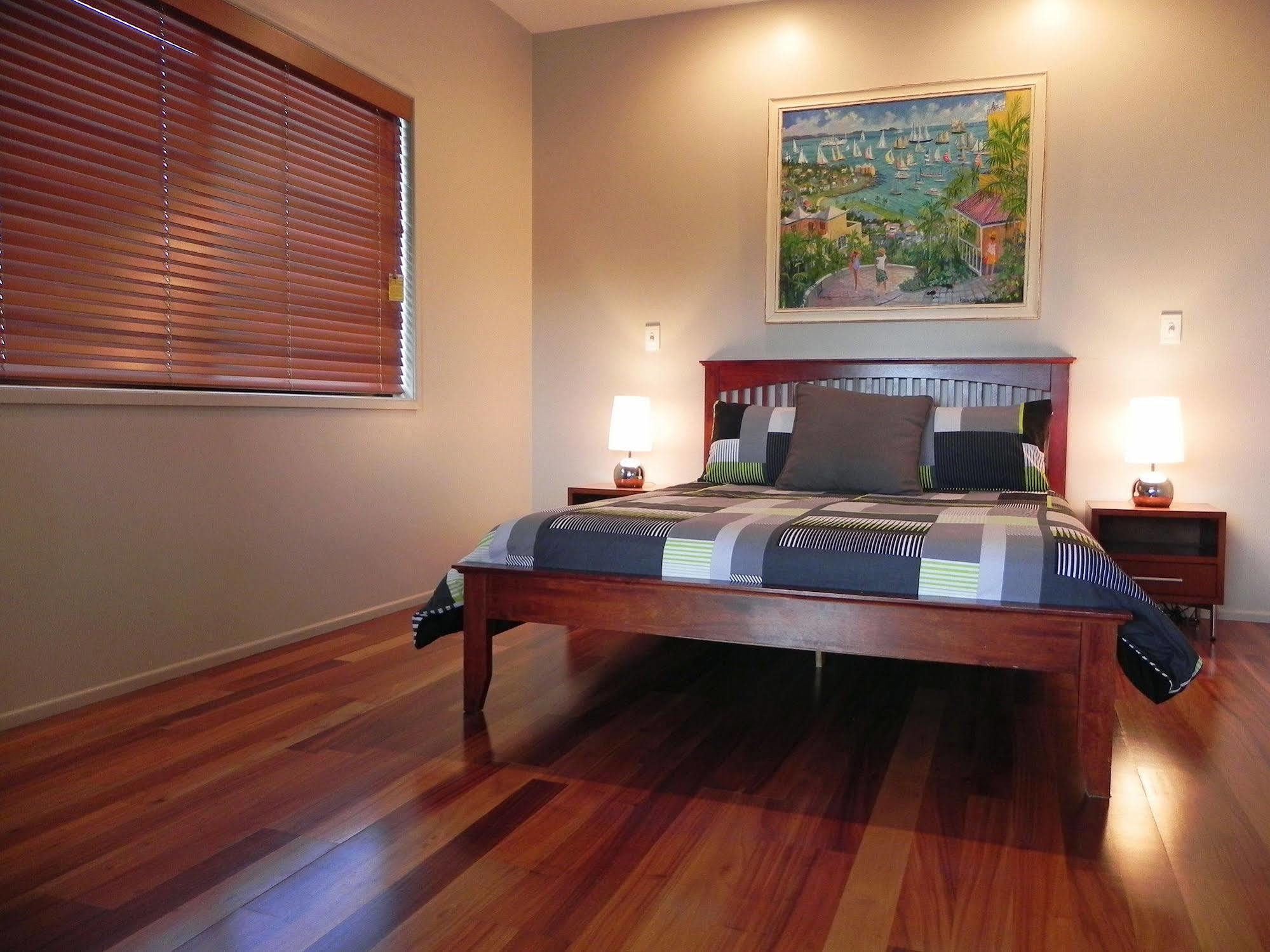 Airlie Waterfront Bed & Breakfast Airlie Beach Exterior foto